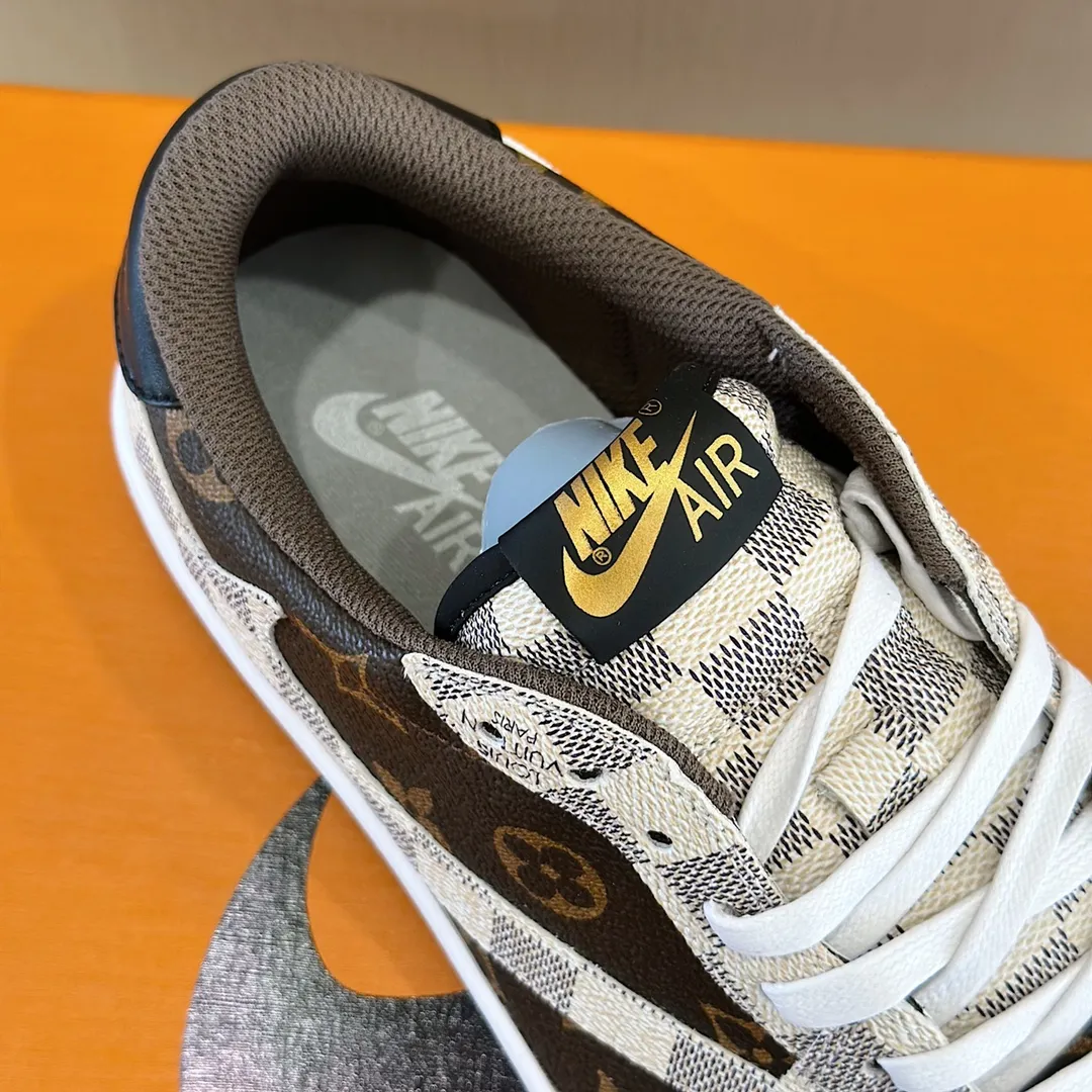 Men's shoes 💰p440 "*OUIS *UITTO* Nike" new original drawer box, co-branded low-top casual sneakers, this sneaker is completely made of denim canvas splicing leather, decorated with Louis Vuitton's iconic monogram and Damierl pattern with natural cowhide piping. The upper of this shoe combines LV’s most classic Monogram and Damier elements, giving it a sense of luxury and recognition! Size: 38-45